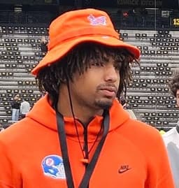 Jahadi White Jr.